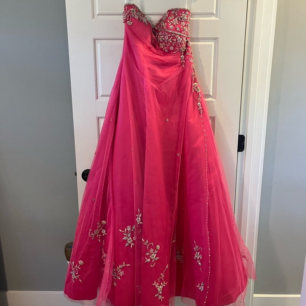 Elegant Pink Strapless Gown with Floral Embroidery